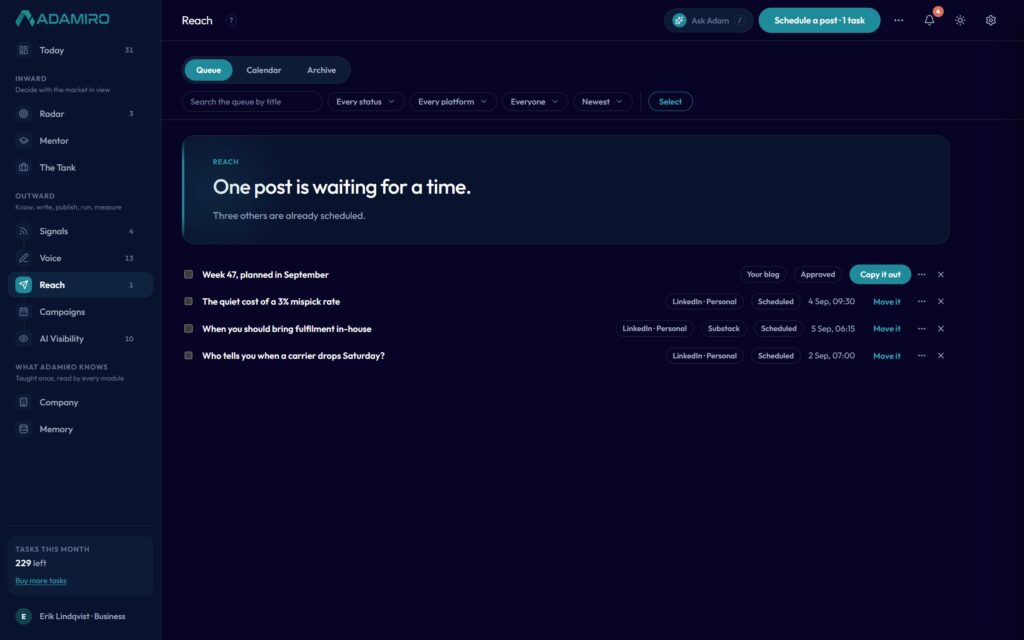 The Reach queue in Adamiro, with four posts scheduled to LinkedIn and one still waiting for a time